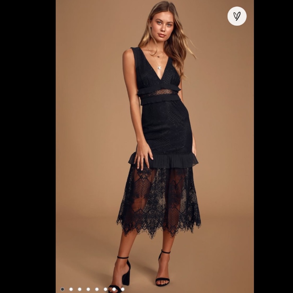 Lulu’s Black Lace Dress